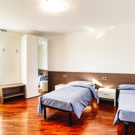 Il Roseto Di Marina Hotell Lucino Exteriör bild