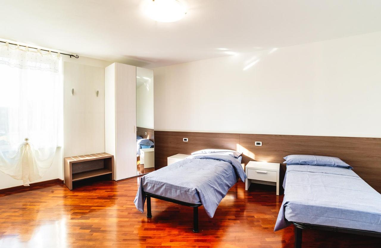 Il Roseto Di Marina Hotell Lucino Exteriör bild